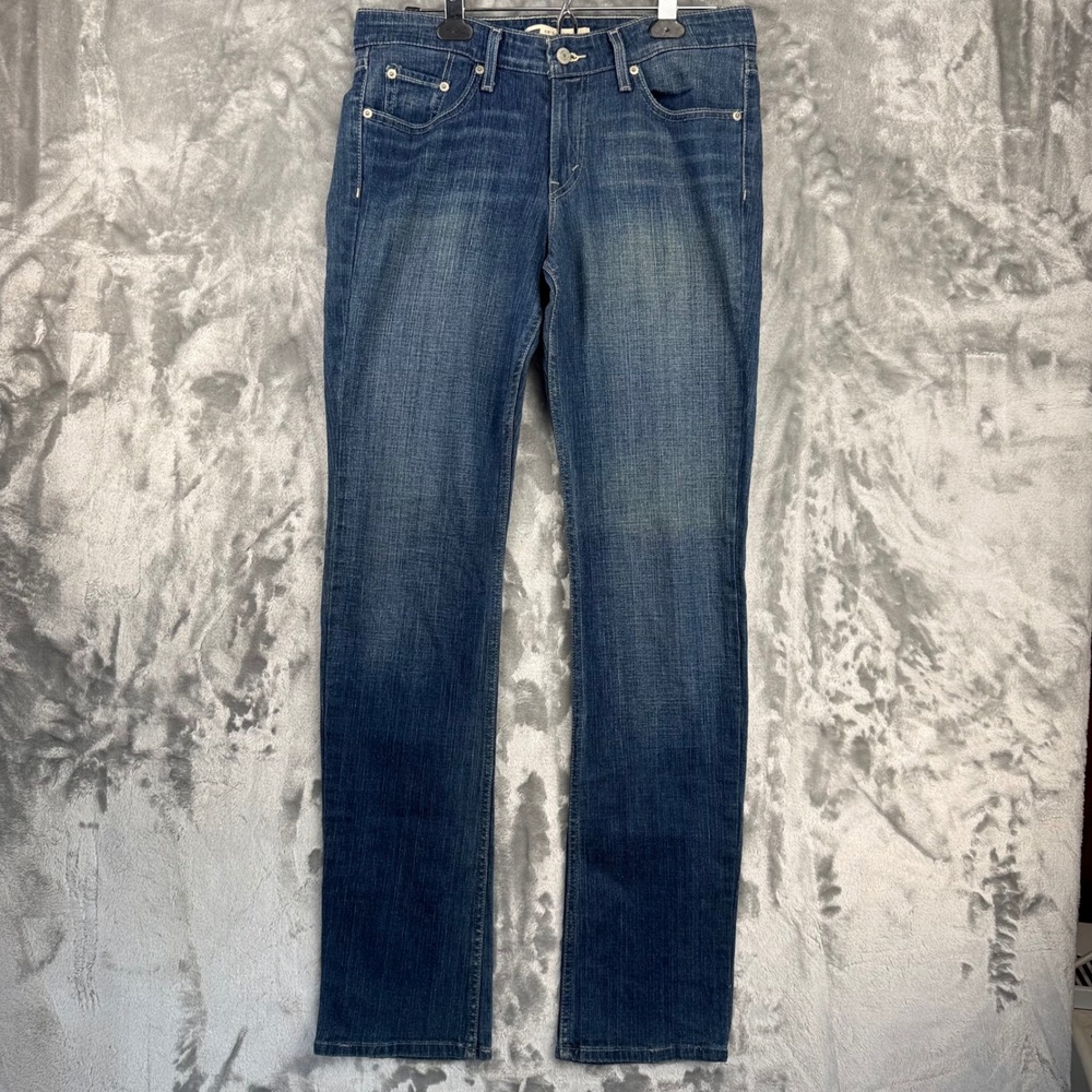 Levis Straight Leg Jeans Medium Wash Blue Denim 32x33 Mid Rise Classic Casual